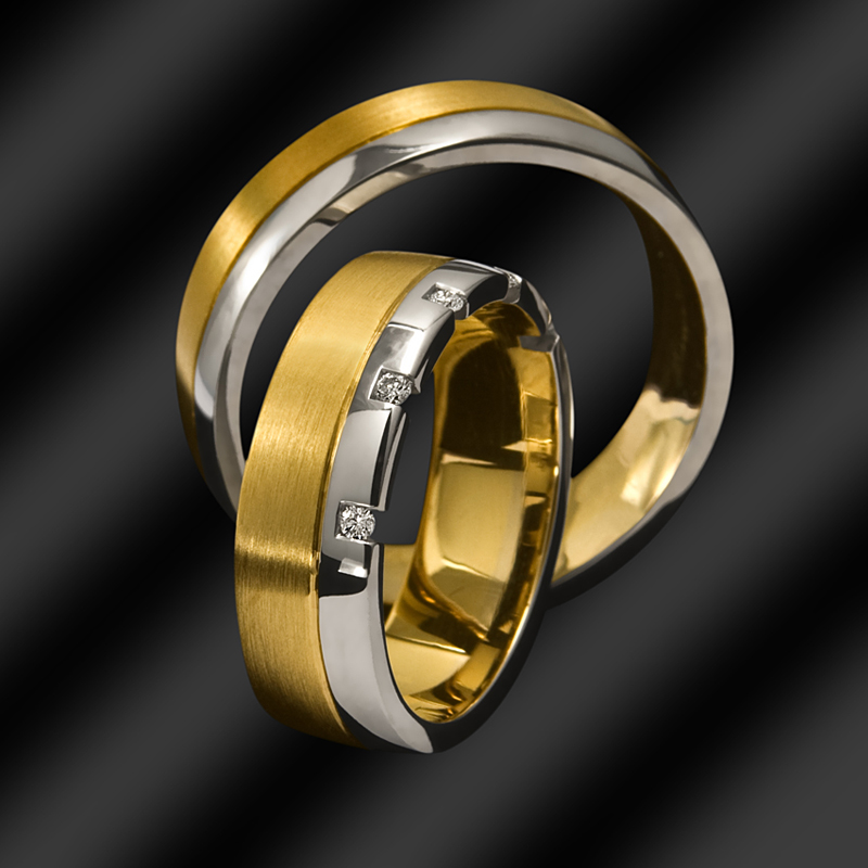 aliança de casamento em ouro branco amarelo 18k e pontos de diamantes pesado maciço com anel fino