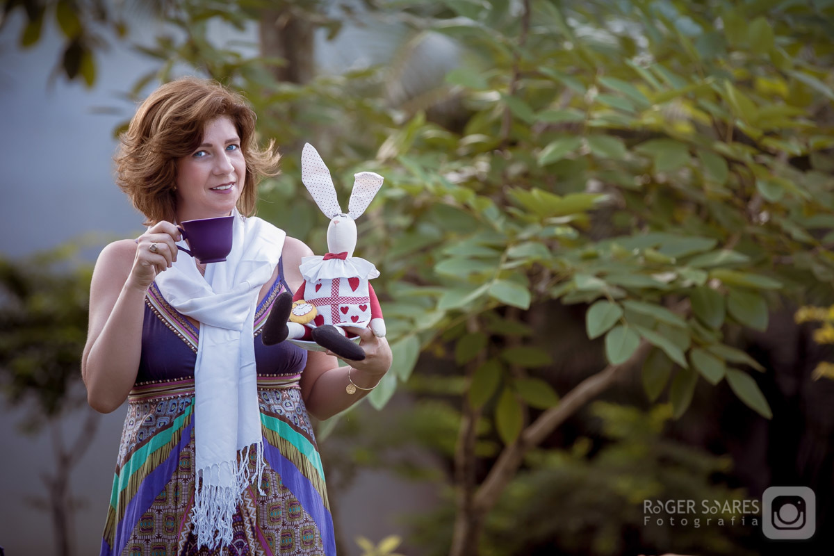  retratos profissionais fotos linkedin rogersoaresfotografia book profissional  neuropsicologia editorial pose moda mulher liberal praia jardim liberdade empoderamento empresária felicidades riqueza nobre madeira cadeiras natureza coelho lúdico tema verde