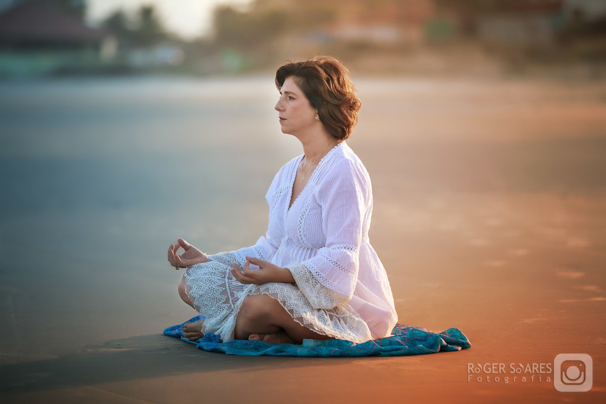 retratos profissionais fotos linkedin rogersoaresfotografia book profissional  neuropsicologia editorial pose moda mulher liberal praia jardim liberdade empoderamento empresária felicidades riqueza espiritualidade por do sol areia pés no chão