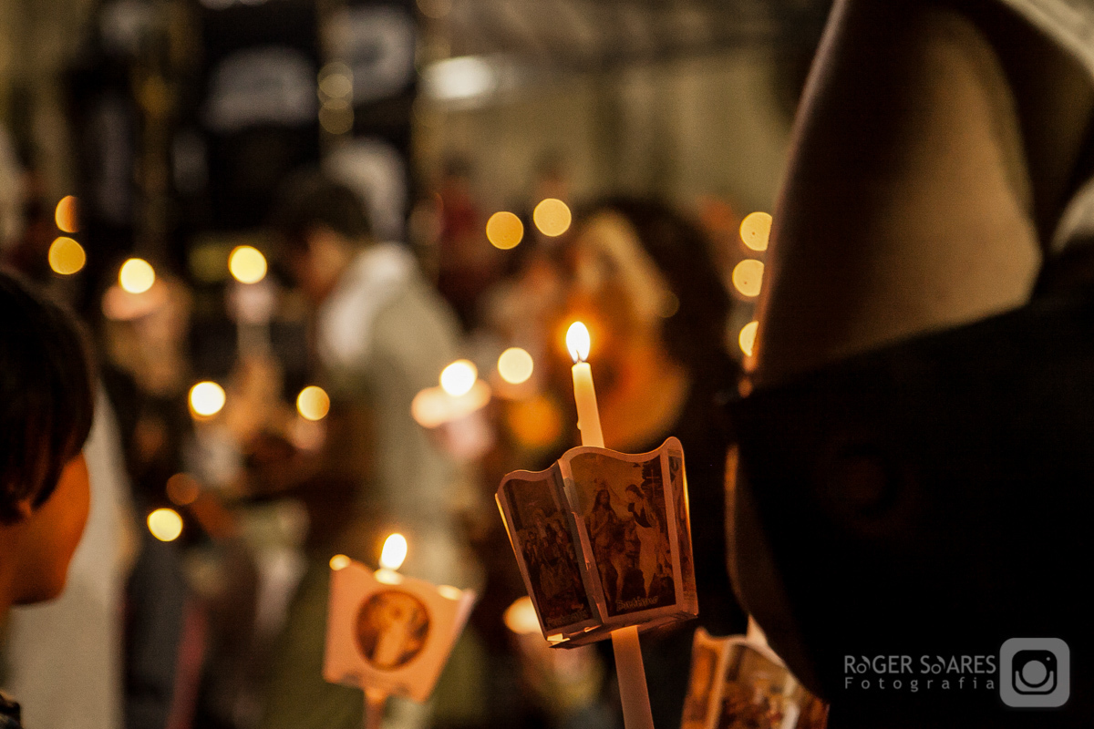 Igreja Nossa Senhora do Brasil Paixão de Cristo Semana Santa 2016 teatro encenação vida e morte ressureição atores cênica figurinos figurantes rua música coral músicos são paulo jardim europa velas