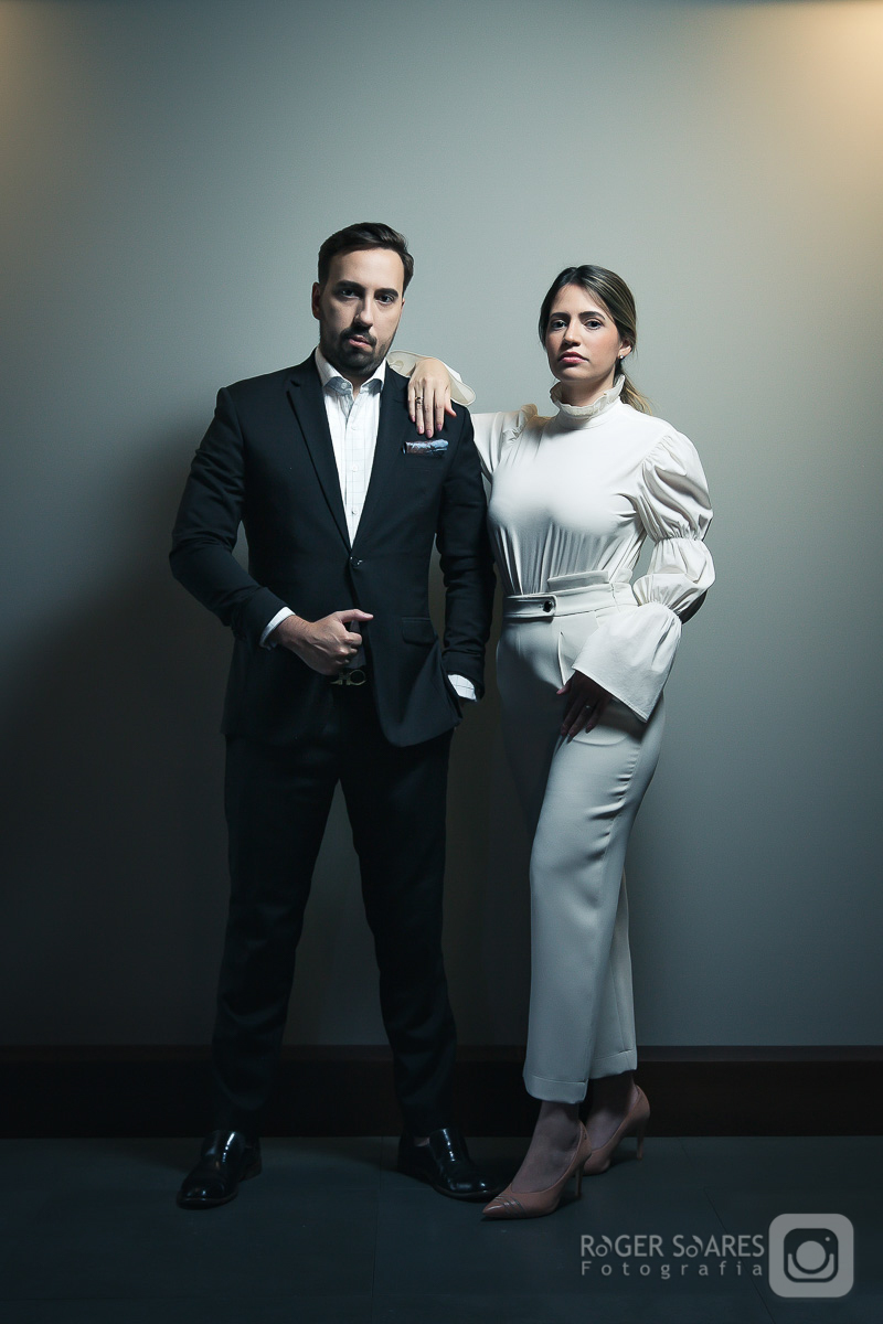 Retratos Profissionais Empresariais Sócios CEO CEFO Diretoria Diretores Proprietários Casal Fotos em Estúdio Fotográfico Portfólio Advogados Advocacia Direito Agronegócio Fotos Posadas Revista Editorial