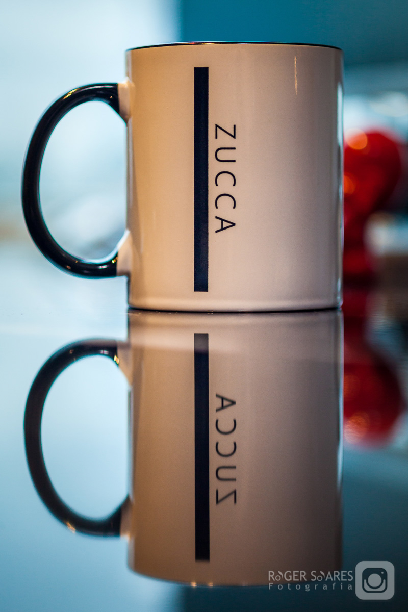 Sala Hall de Entrada Recepção Logotipo Marca Desing de Interiores Decoração Flores Mesas Tampos Sofá reunião Advogados Advocacia Direito Prédio Torre Empresarial Nestle Avenida das Nações Unidas Marginal Pinheiros São Paulo Capital Caneta Montblanc