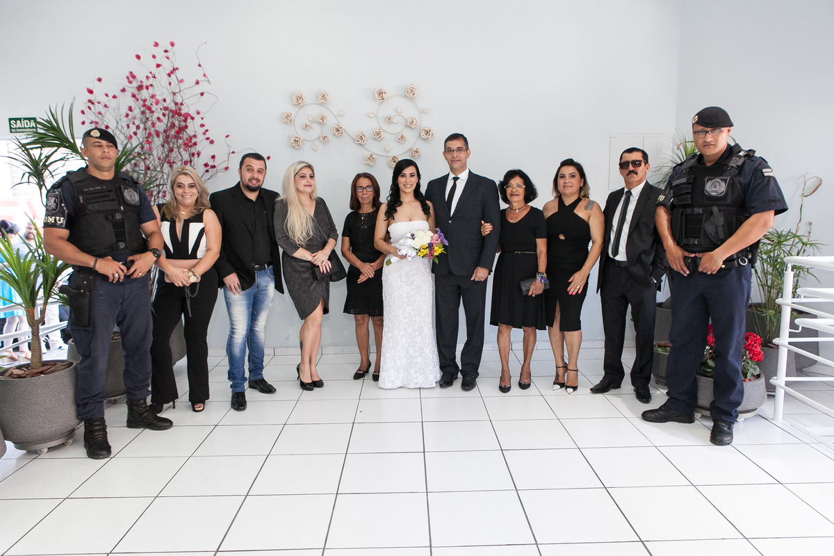 casamento civil no cartorio juiz de paz santo andre policial policia delegado amor alianças romantismo casal noivo e noiva viatura pm delegado modelo moda fashion 