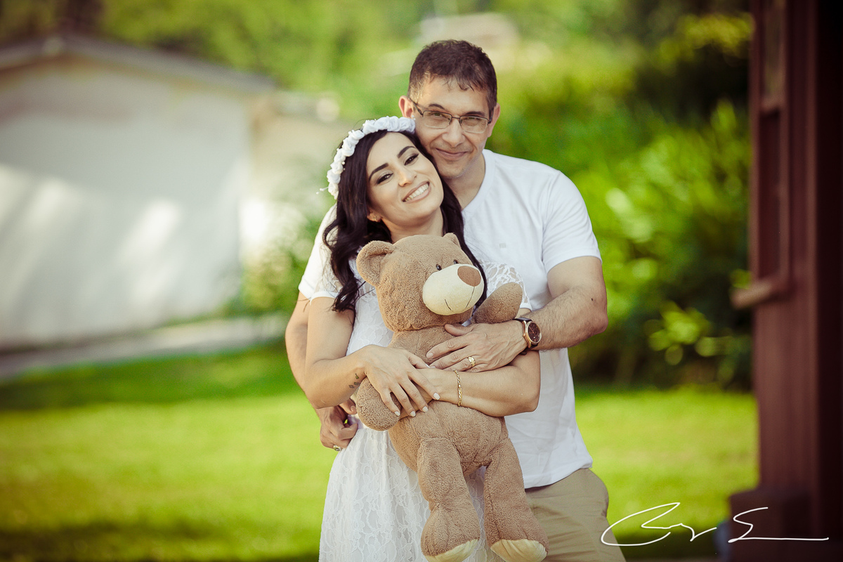 casamento civil no cartorio juiz de paz santo andre policial policia delegado amor alianças romantismo casal noivo e noiva viatura pm delegado modelo moda fashion ensaio de noivos paranapiacaba são paulo no campo natureza flores balões dresscode hair