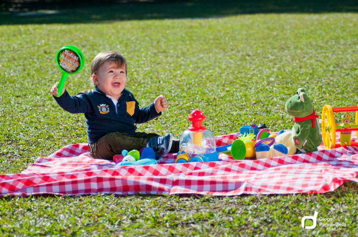 Criança brincando no parque. Foto Diogo Pagnoncelli