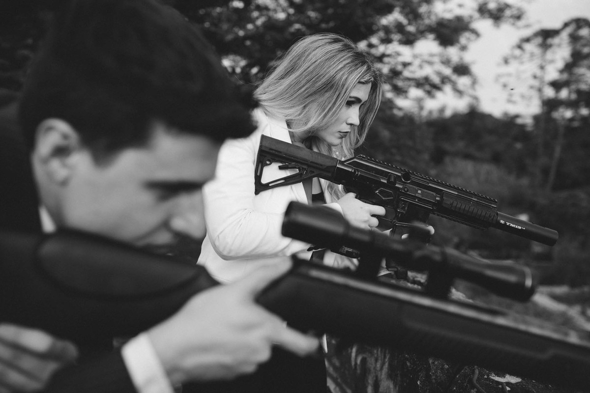 raffaella e vinícius, raffaelaevinicius, guilhermepontes, guilherme pontes, camilapontes, camila pontes, campinas, ensaio pré-casamento, precasamento, e-session, esession, casando, flaviacantusio, flavia cantusio, paintball, paint ball, pain