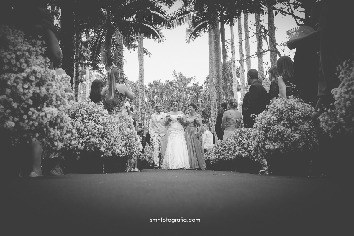 casamento lisley eder ao ar livre itatiba são paulo casamento de dia casamento no campo fazenda vila rica wedding brid noiva noivos amor gera amor sempre agradeça claudia porteiro buffet zani filmes video casamento fotografia 
photographer smh fotografia