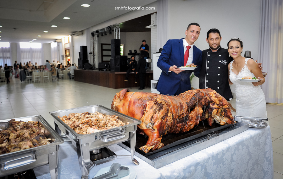 vila harmonia nova odessa sp smh fotografia domingo ao ar livre de dia porco no rolete