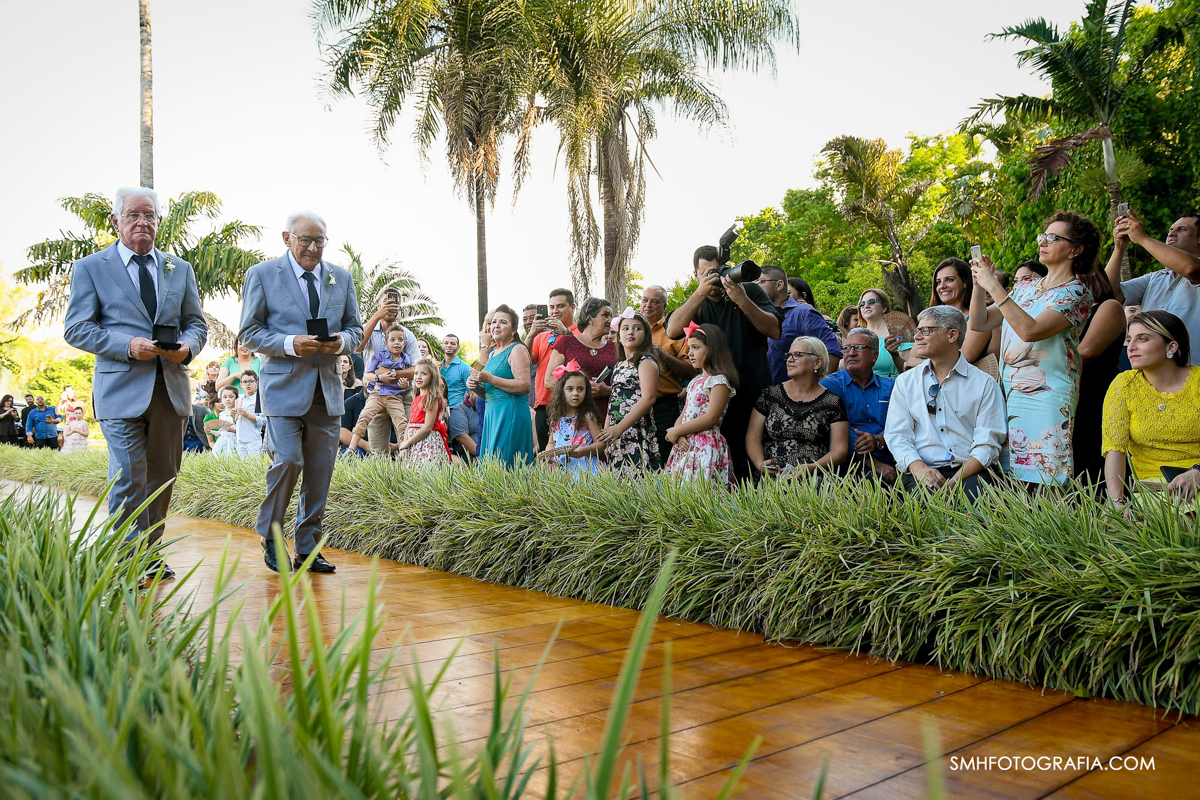 Casamento Ana Laura e Guilherme Petri Nova Odessa Plantarium Jardim Botanico de Nova Odessa SMH Fotografia Making of Le Beaute Donny Archanjo vestido de noiva Manhathan Aluguel de Carro Reginaldo Villas Boas LOVE casamento de dia dia lindo ao ar livre