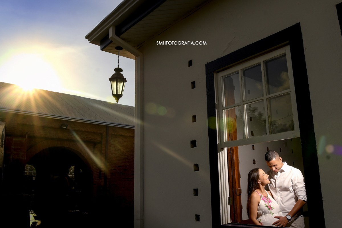 ensaio fazenda quilombo ensaio de gestante maria e gui bernardo a caminho ensaio de dia por do sol lagoa passaros voando canoa 