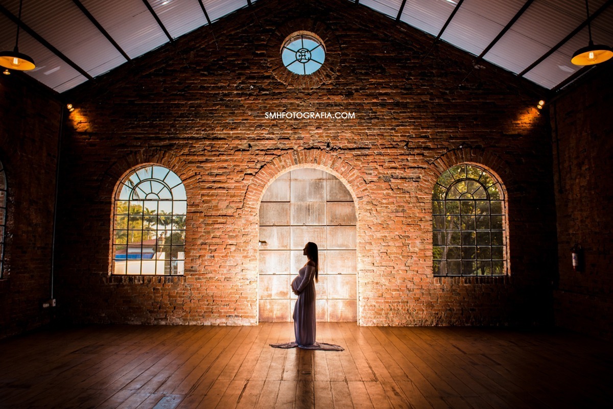 ensaio fazenda quilombo ensaio de gestante maria e gui bernardo a caminho ensaio de dia por do sol lagoa passaros voando canoa 