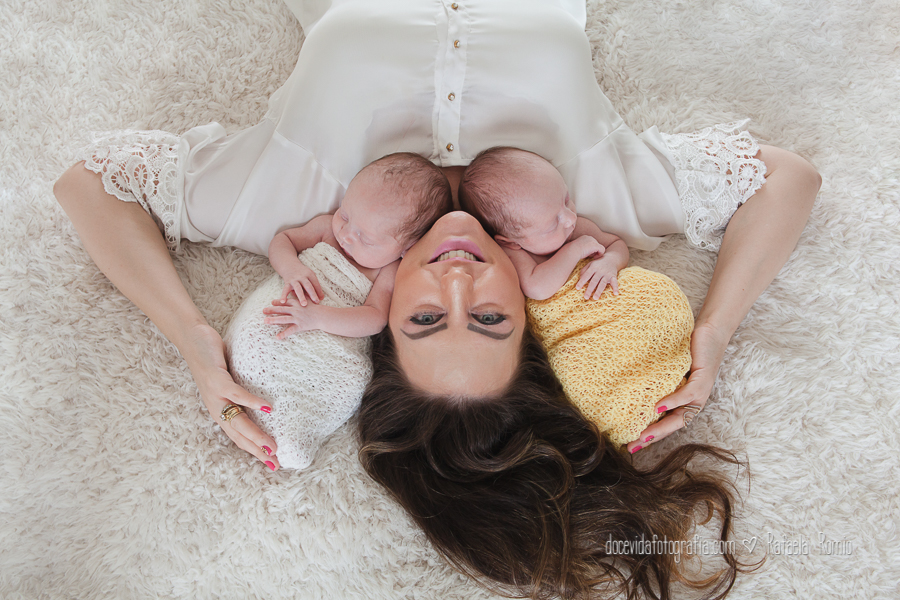 foto sessão Newborn gêmeos Caxias do Sul