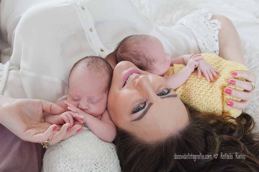 foto sessão Newborn gêmeos Caxias do Sul