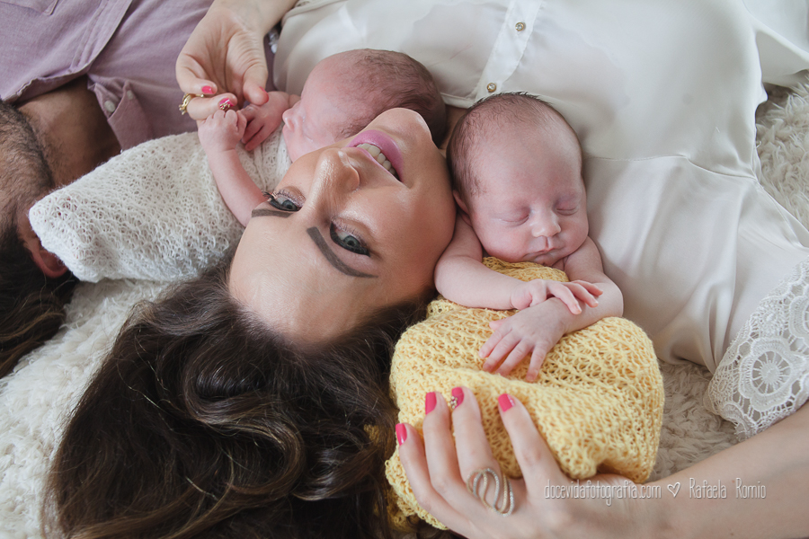 foto ensaio Newborn gêmeos Caxias do Sul