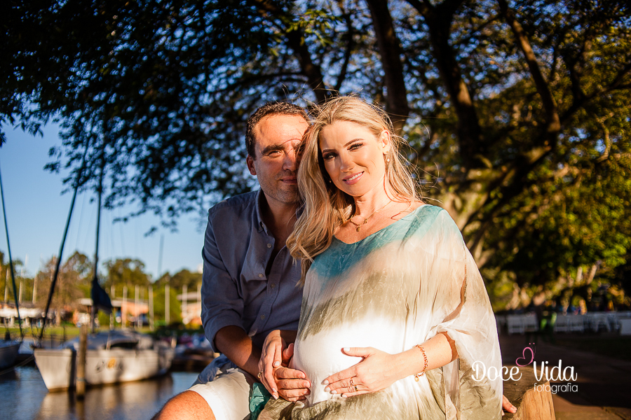 FOTO SESSÃO GESTANTE CASAL  BEIRA DO RIO VELEIROS PORTO ALEGRE