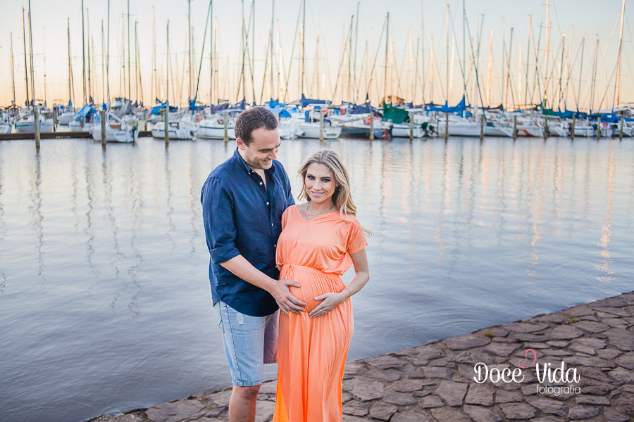 FOTO ENSAIO GESTANTE CASAL  BEIRA DO RIO VELEIROS PORTO 