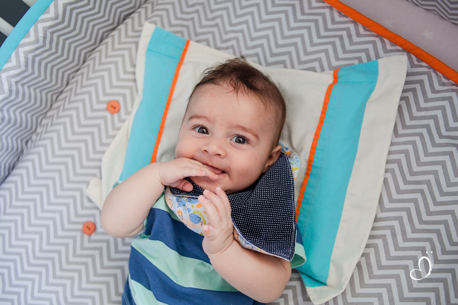 FOTO ENSAIO INFANTIL ACOMPANHAMENTO 4 MESES 