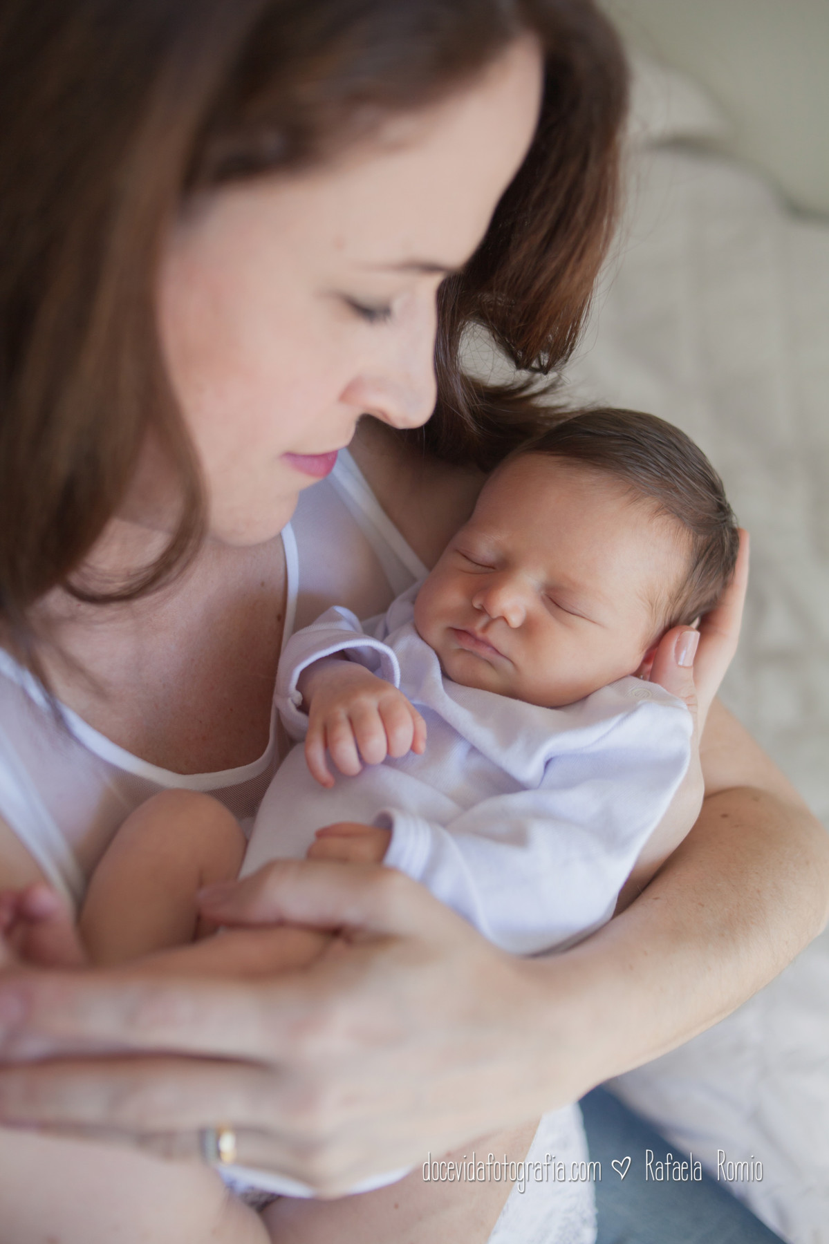 fotografia mãe e filha. Ensaio Newborn.
