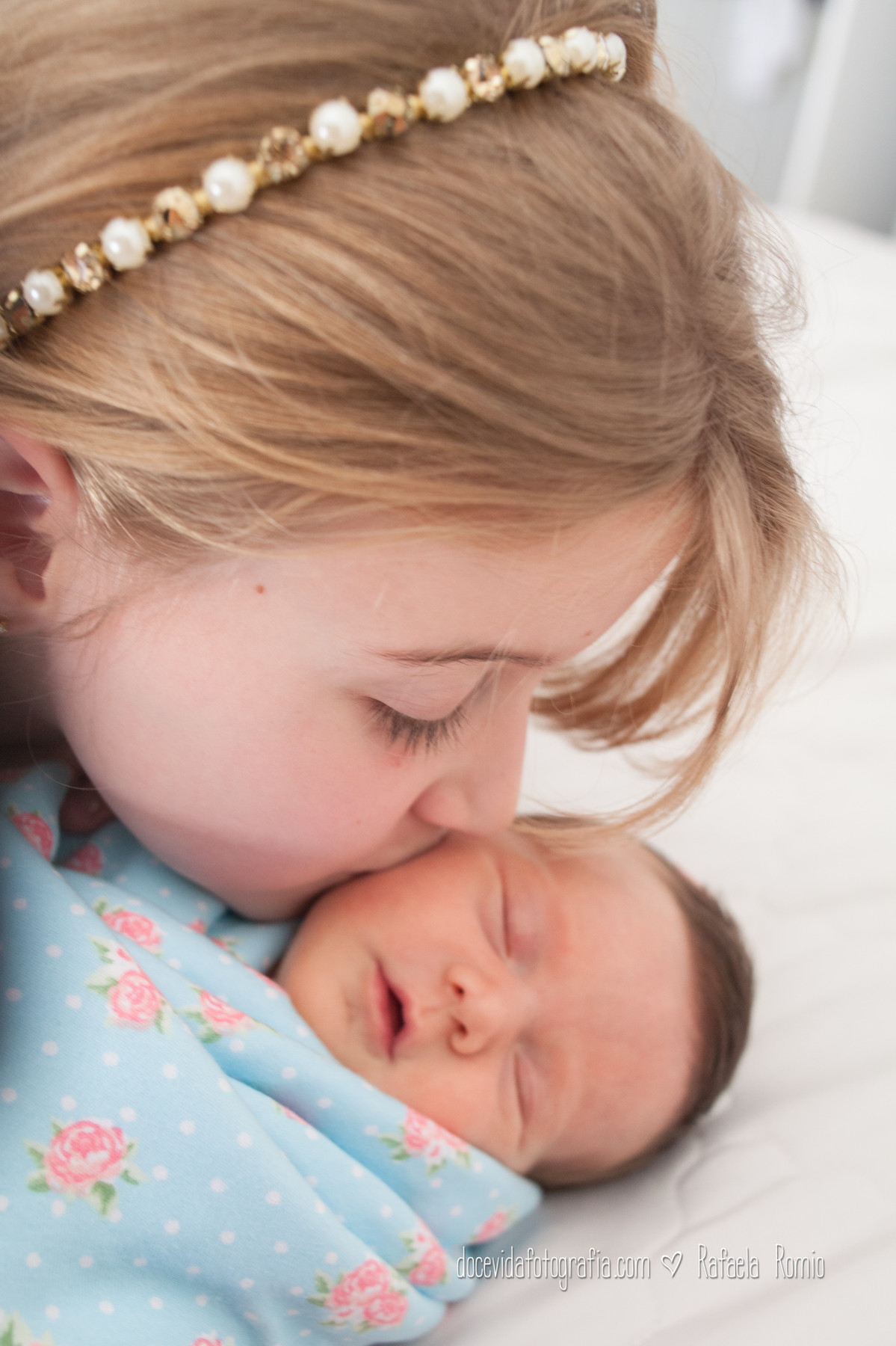 Fotografia de irmãos Ensaio Newborn, Caxias do Sul - RS