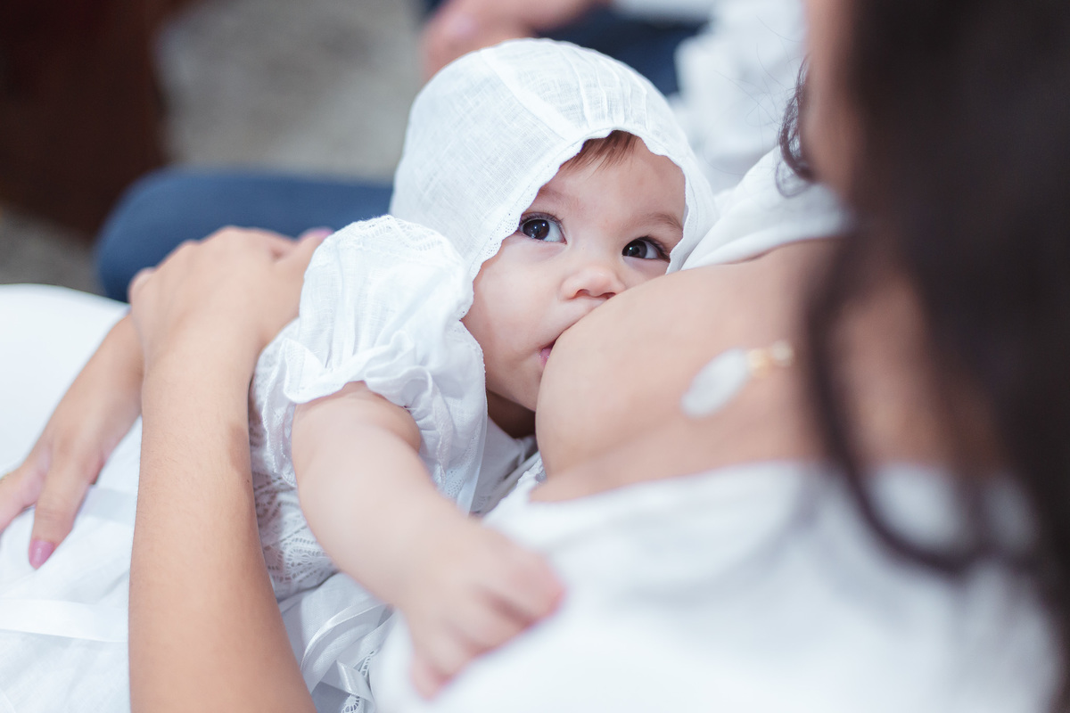 batizado-batismo-batismo de menina-igreja católica-igreja militar-mitra-fotografia de batismo-fotografo-familia