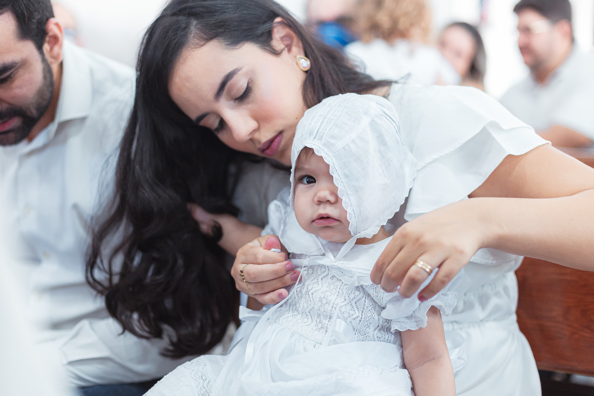 batizado-batismo-batismo de menina-igreja católica-igreja militar-mitra-fotografia de batismo-fotografo-familia