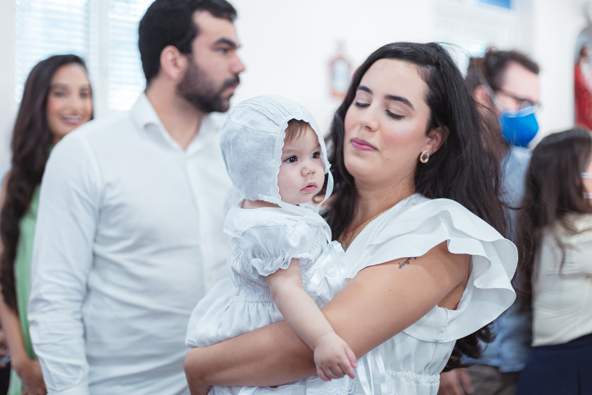 batizado-batismo-batismo de menina-igreja católica-igreja militar-mitra-fotografia de batismo-fotografo-familia