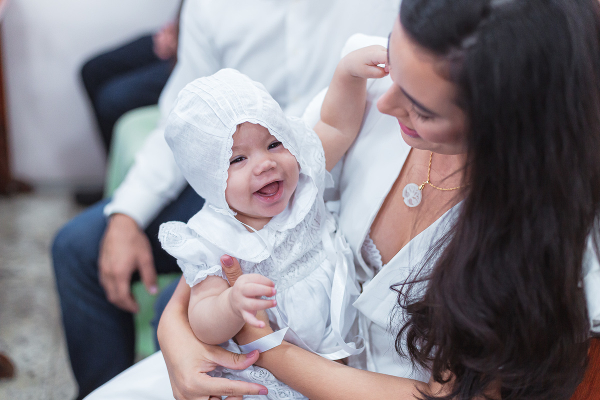batizado-batismo-batismo de menina-igreja católica-igreja militar-mitra-fotografia de batismo-fotografo-familia