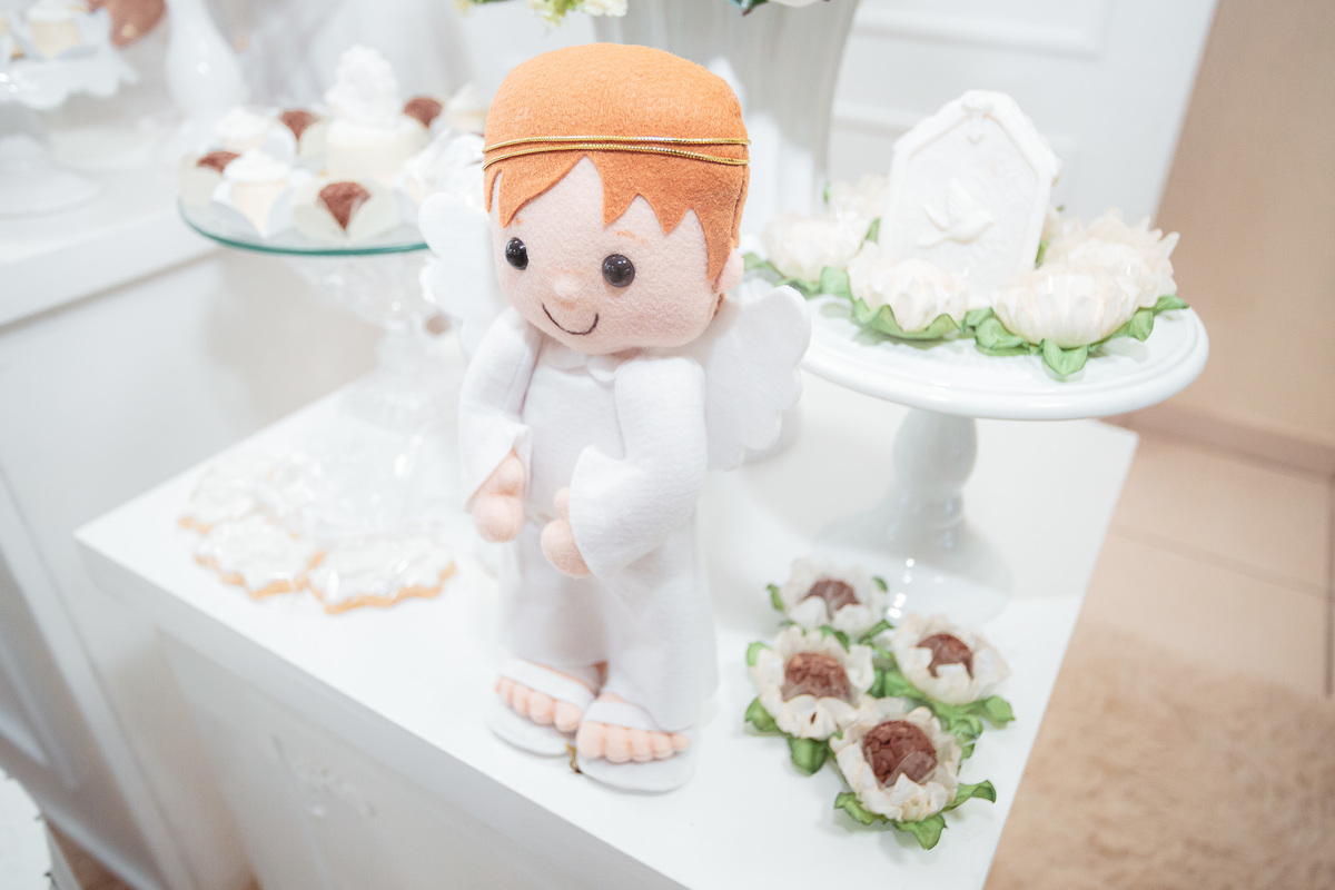 batizado-batismo-batismo de menina-igreja católica-igreja militar-mitra-fotografia de batismo-fotografo-familia-decoração batizado