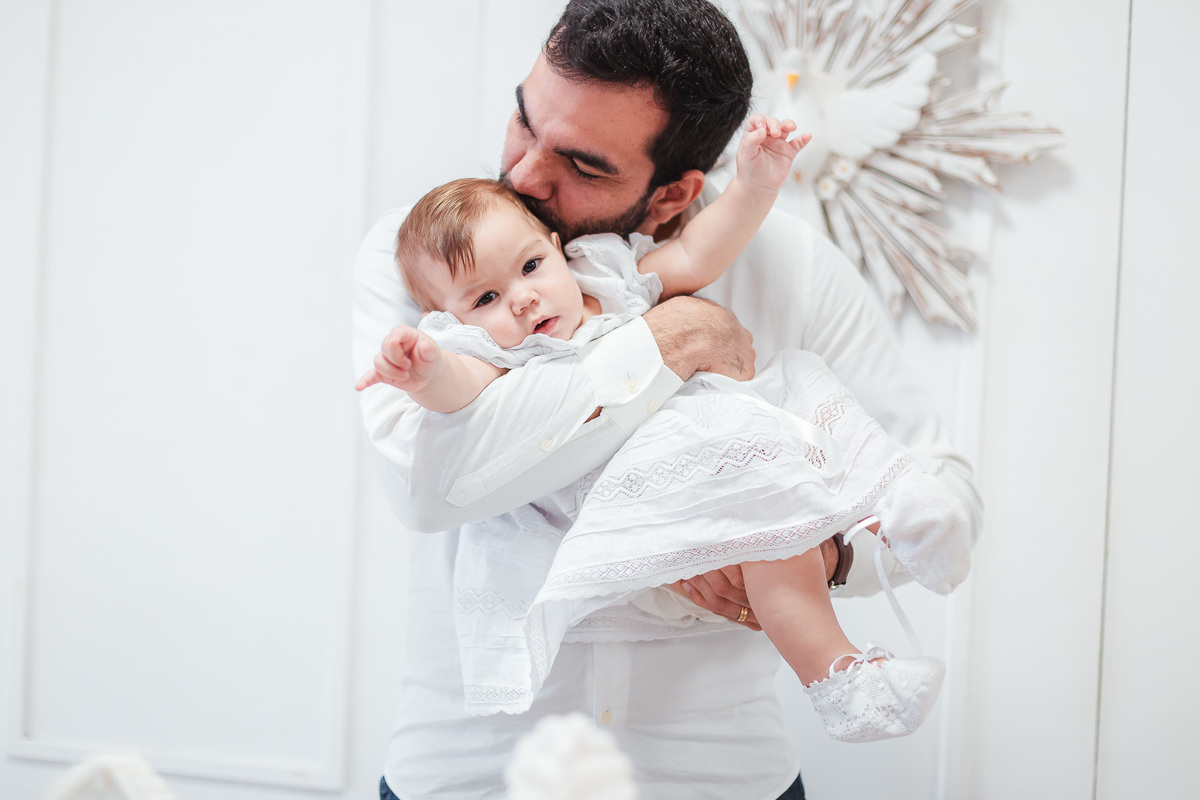 batizado-batismo-batismo de menina-igreja católica-igreja militar-mitra-fotografia de batismo-fotografo-familia-decoração batizado