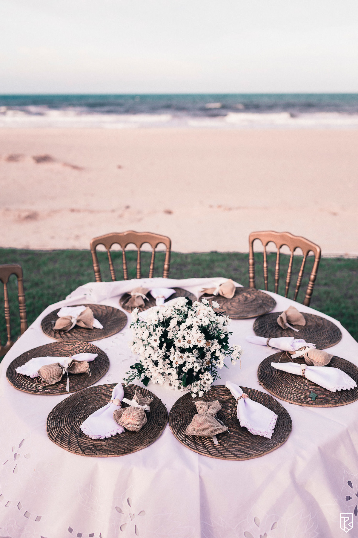 casamento-na-praia-do-futuro-ricardo-lima-fotografo-casamento-de-dia-barraca-gran-roya