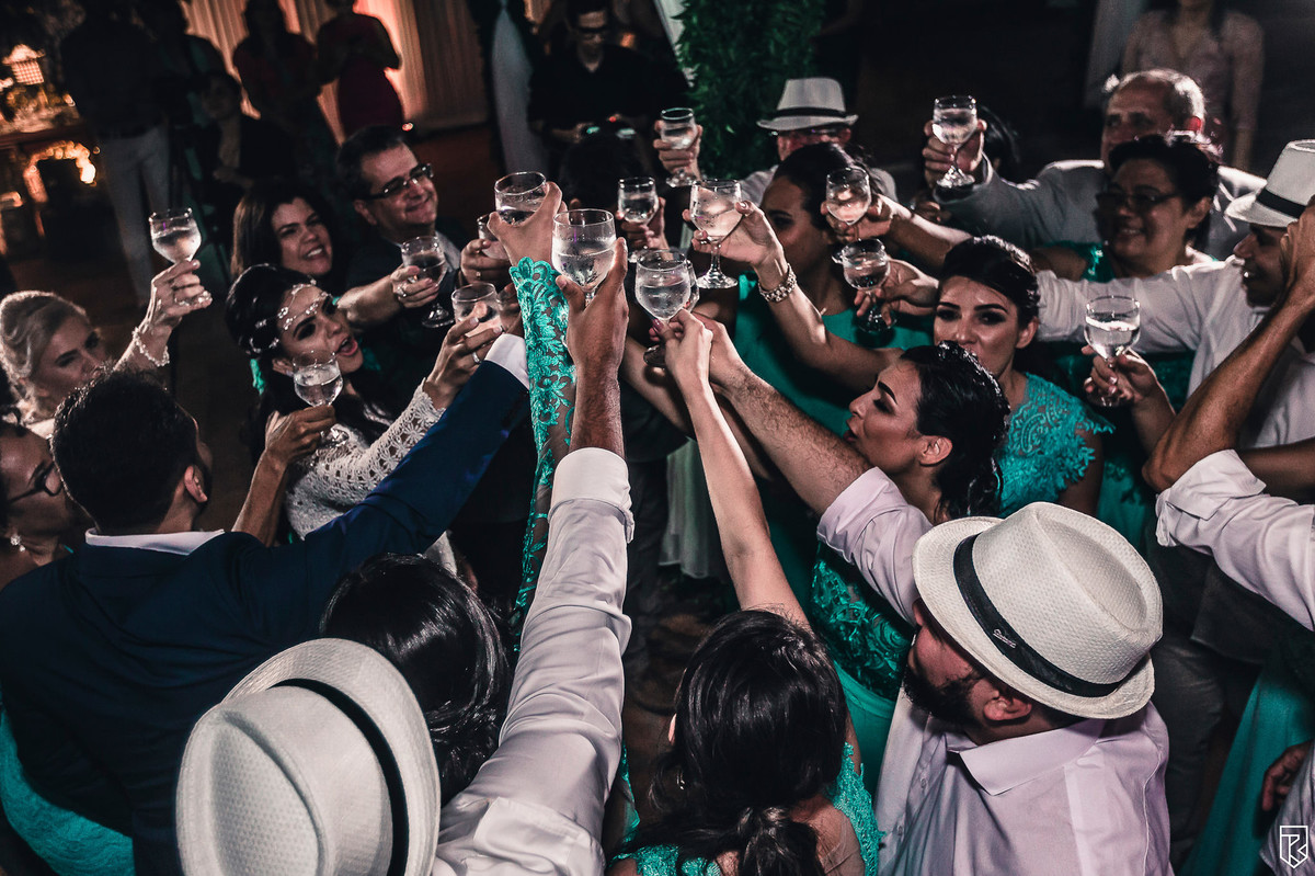 casamento-na-praia-do-futuro-ricardo-lima-fotografo-casamento-de-dia-barraca-gran-roya