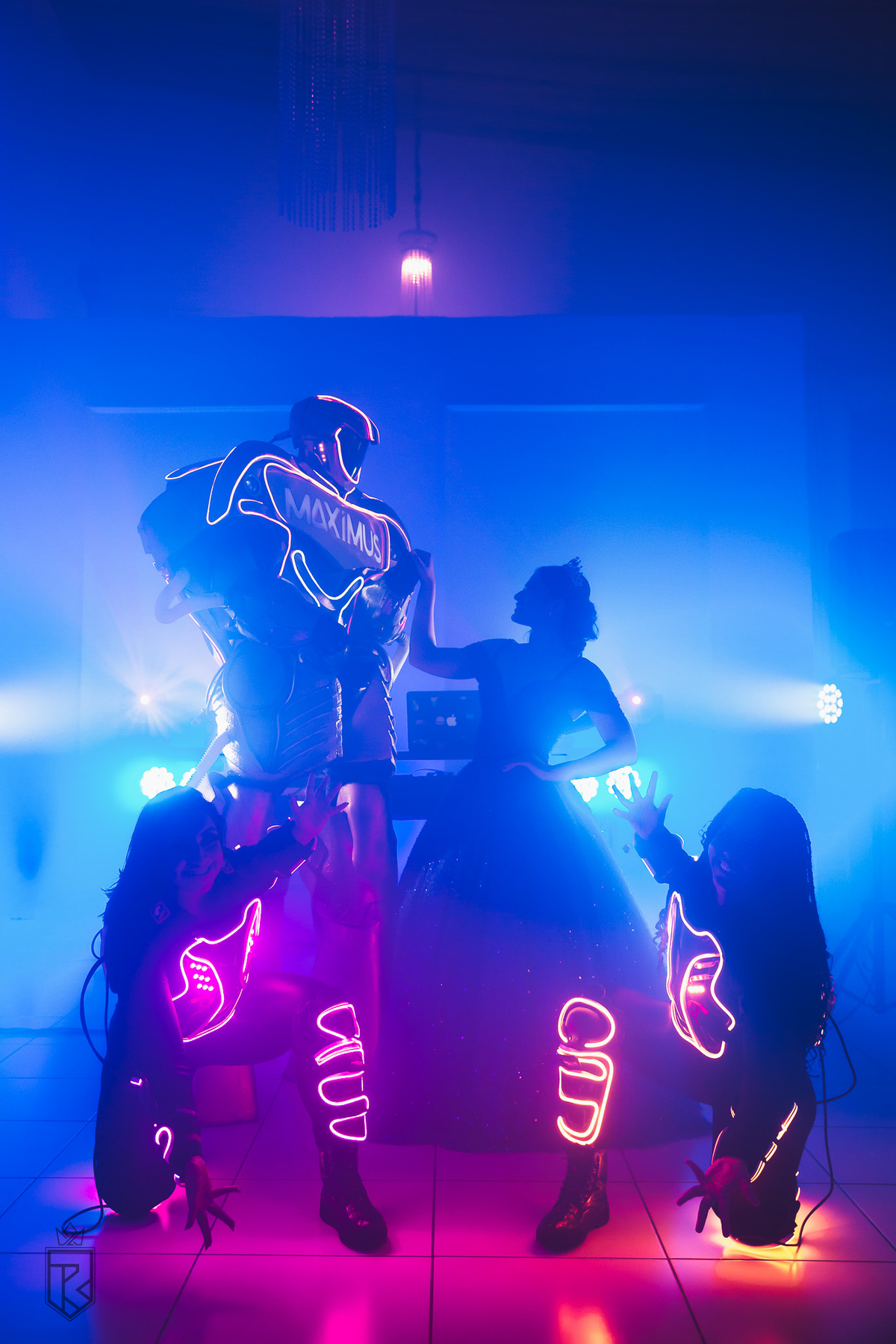 Festa de Debutante
Fotografia de Debutante
Ensaio de Debutante
Álbum de Debutante
Vestido de Debutante
Valores de Debutante
Decoração de Debutante
Músicas de Debutante
Convites de Debutante
Homenagem de Debutante
Festa de 15 anos
Pré-festa de Debutante
Ma