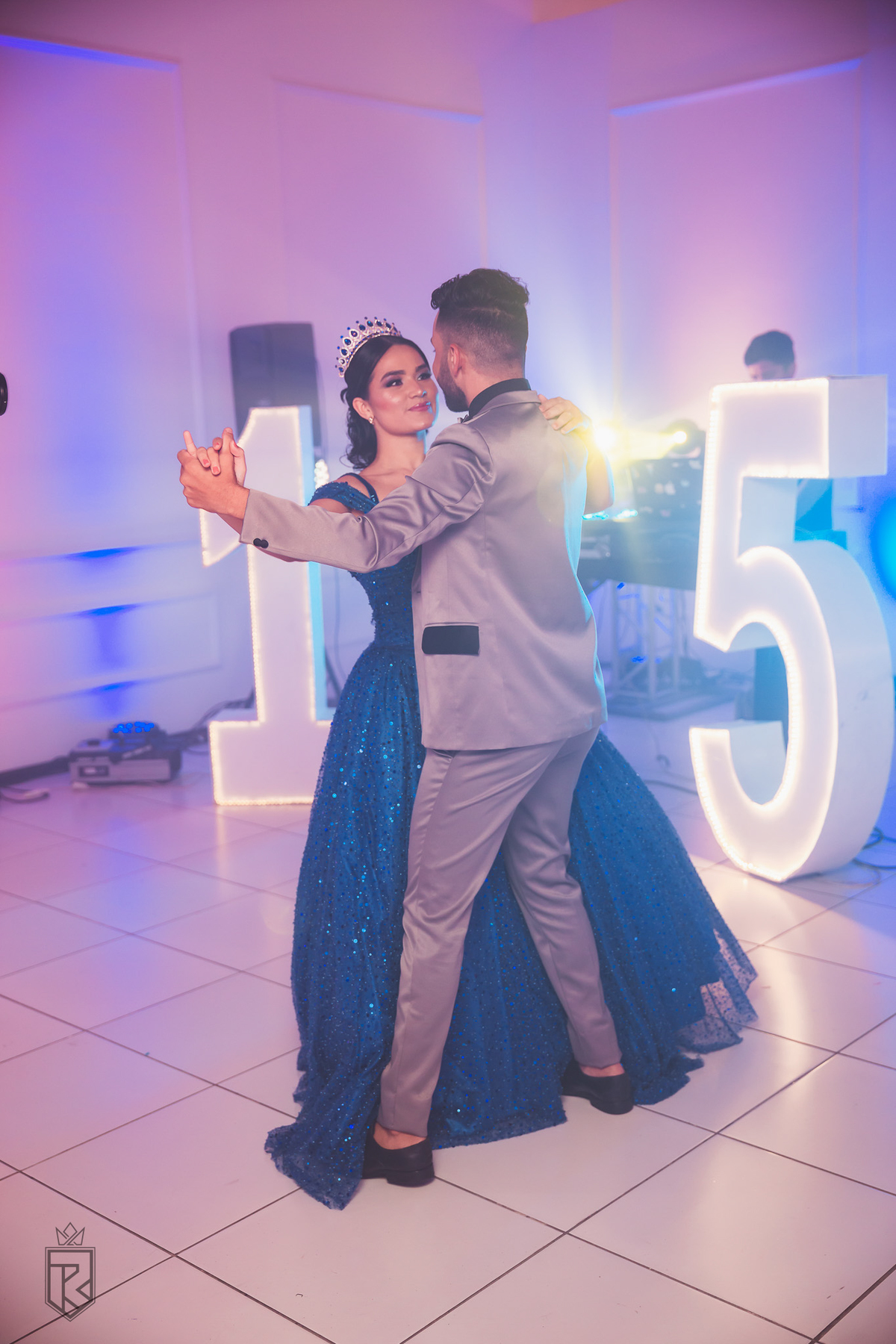 Festa de Debutante
Fotografia de Debutante
Ensaio de Debutante
Álbum de Debutante
Vestido de Debutante
Valores de Debutante
Decoração de Debutante
Músicas de Debutante
Convites de Debutante
Homenagem de Debutante
Festa de 15 anos
Pré-festa de Debutante
Ma