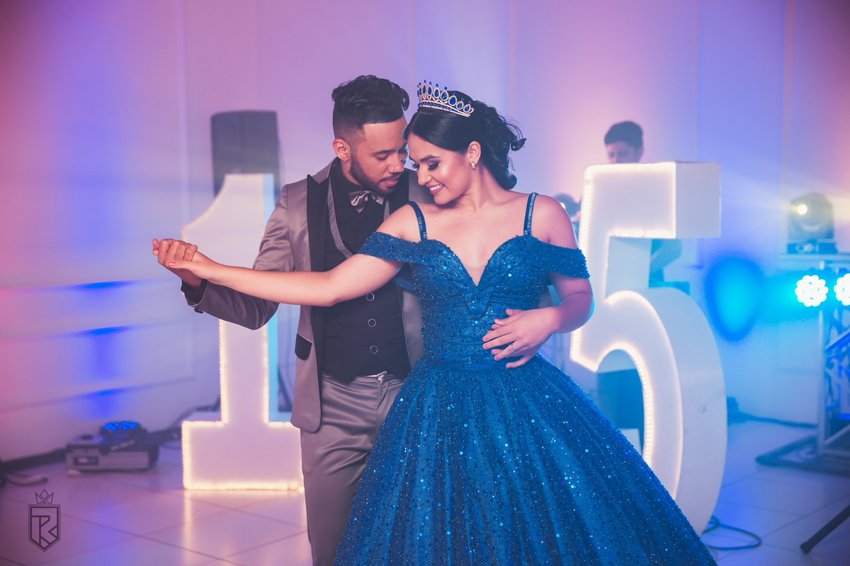 Festa de Debutante
Fotografia de Debutante
Ensaio de Debutante
Álbum de Debutante
Vestido de Debutante
Valores de Debutante
Decoração de Debutante
Músicas de Debutante
Convites de Debutante
Homenagem de Debutante
Festa de 15 anos
Pré-festa de Debutante
Ma