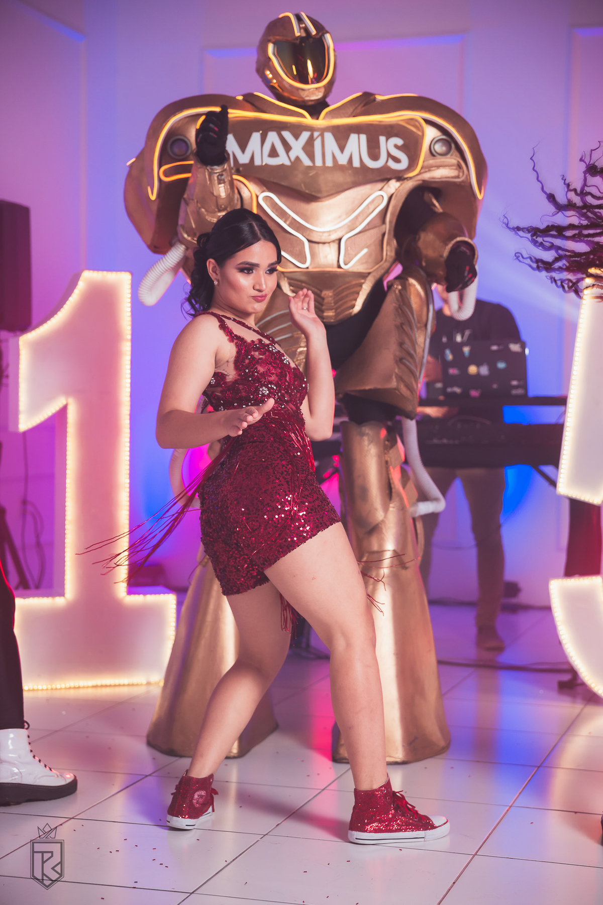 Festa de Debutante
Fotografia de Debutante
Ensaio de Debutante
Álbum de Debutante
Vestido de Debutante
Valores de Debutante
Decoração de Debutante
Músicas de Debutante
Convites de Debutante
Homenagem de Debutante
Festa de 15 anos
Pré-festa de Debutante
Ma