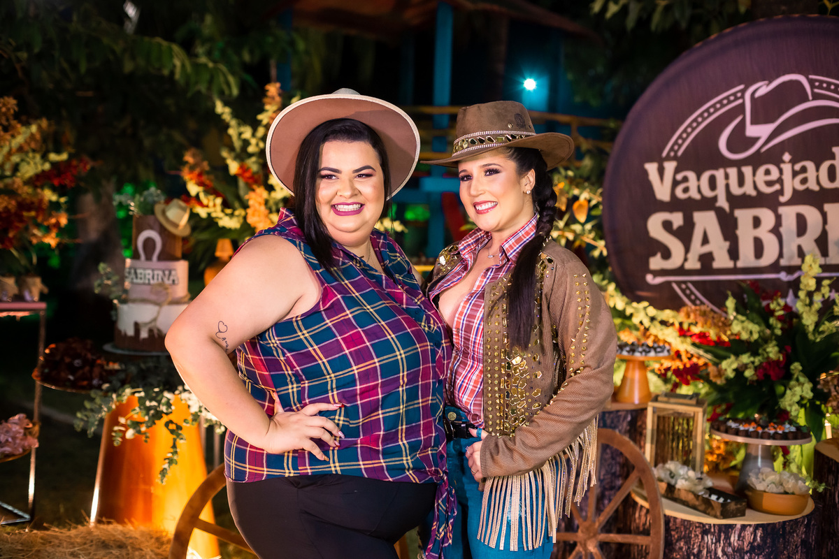 festa de aniversário-vaquejada-nordeste-espaço caras