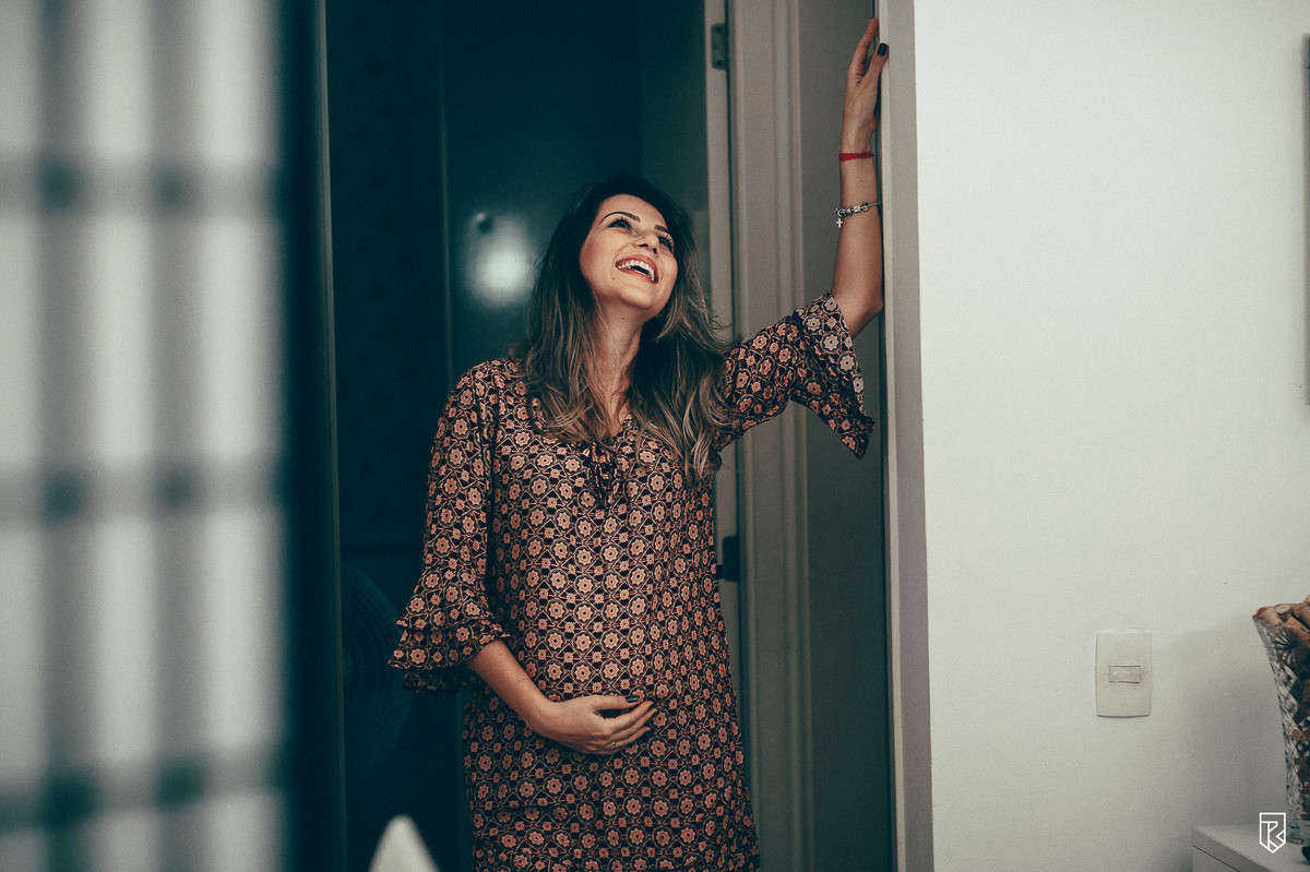 ensaio-gestante-dentro-de-casa-fotos-de-casal-ensaio-no-apartamento-fotografo-ricardo-lima