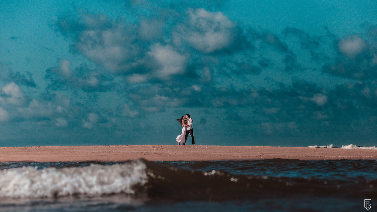 ensaio-casal-na-praia-cofeco-prainha-pré-wedding-e-session-ricardo-lima-fotografo-fortaleza-ceara-por-do-sol-casamento-na-praia