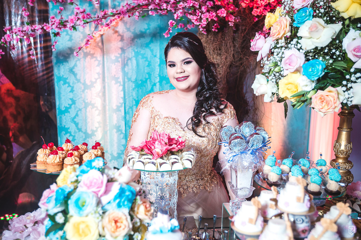 festa-debutante-15-anos-Vitória-Tomaz-tema-Alice-no-Pais-das-Maravilhas-Di-Gregorio_buffet-Ricardo-Lima-Fotógrafo-Fortaleza-ce