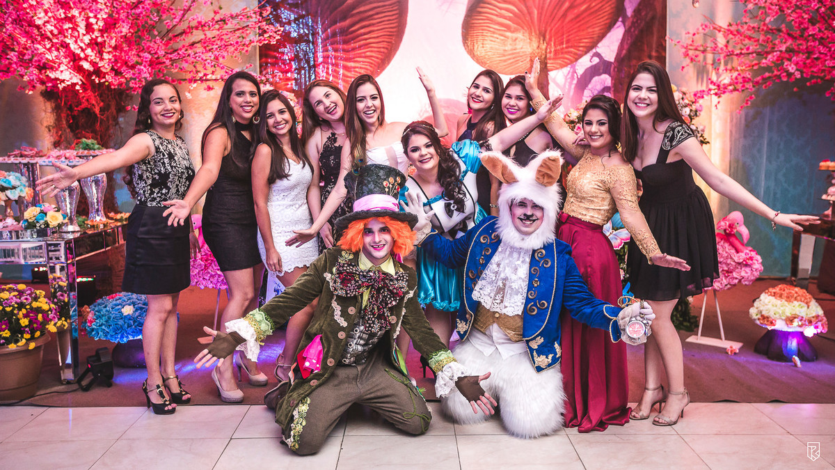 festa-debutante-15-anos-Vitória-Tomaz-tema-Alice-no-Pais-das-Maravilhas-Di-Gregorio_buffet-Ricardo-Lima-Fotógrafo-Fortaleza-ce