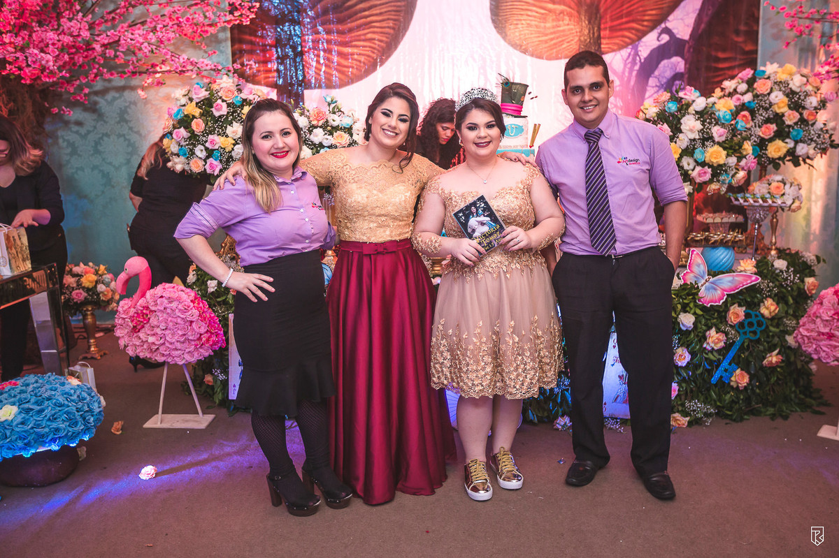 festa-debutante-15-anos-Vitória-Tomaz-tema-Alice-no-Pais-das-Maravilhas-Di-Gregorio_buffet-Ricardo-Lima-Fotógrafo-Fortaleza-ce