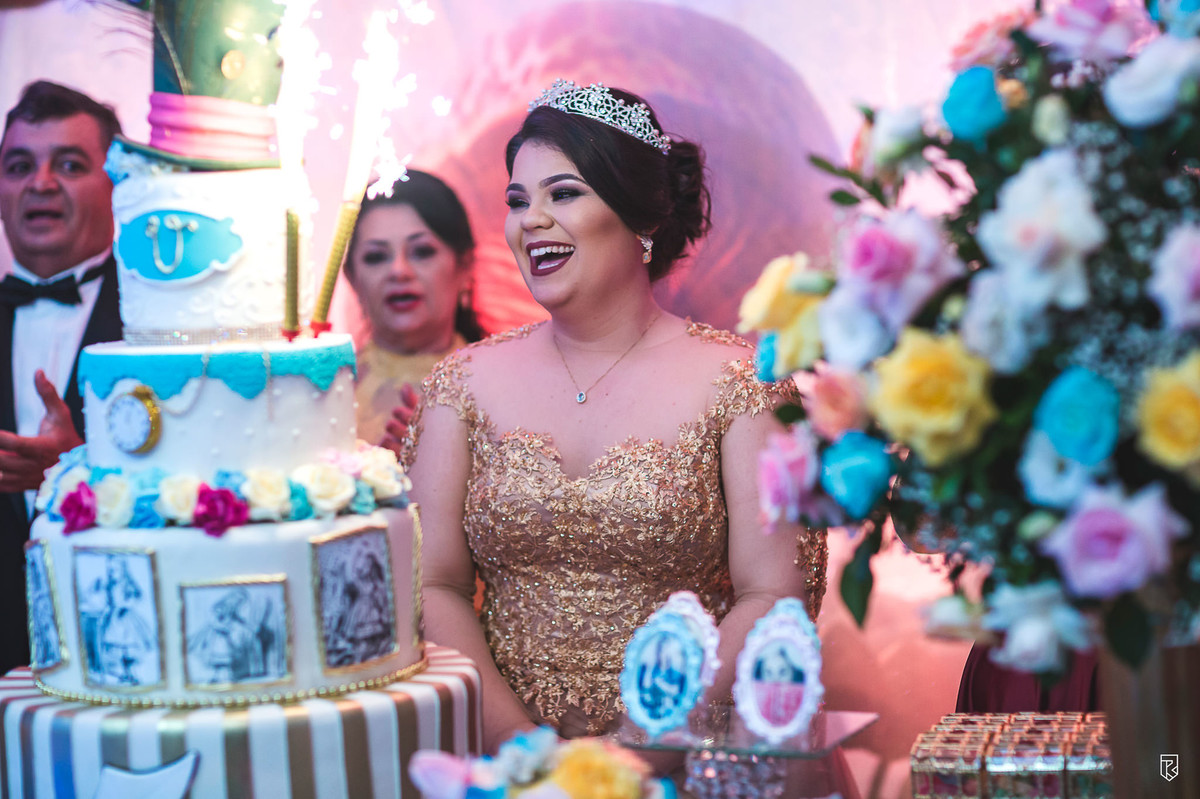 festa-debutante-15-anos-Vitória-Tomaz-tema-Alice-no-Pais-das-Maravilhas-Di-Gregorio_buffet-Ricardo-Lima-Fotógrafo-Fortaleza-ce