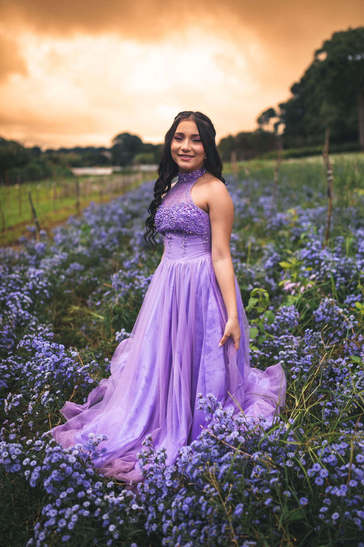 Debutante-15anos Ensaio-fotográfico Debutante São-Benedito-CE Floriculturas Flora-Fogaça-Reijers Juventude Beleza-natural Flores Fotografia-profissional Celebração Transição-vida-adulta Elegância Natureza Cores-vibrantes Emoção Estilo Rito-passagem Encant