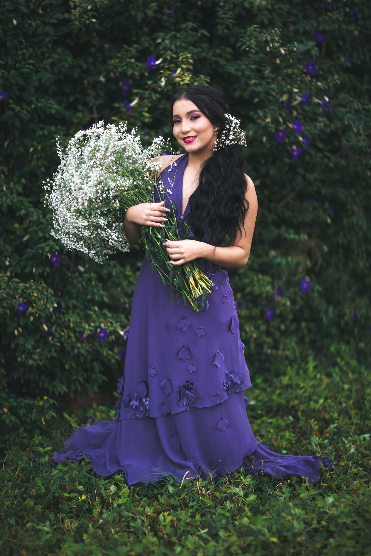 Debutante-15anos Ensaio-fotográfico Debutante São-Benedito-CE Floriculturas Flora-Fogaça-Reijers Juventude Beleza-natural Flores Fotografia-profissional Celebração Transição-vida-adulta Elegância Natureza Cores-vibrantes-camponesa