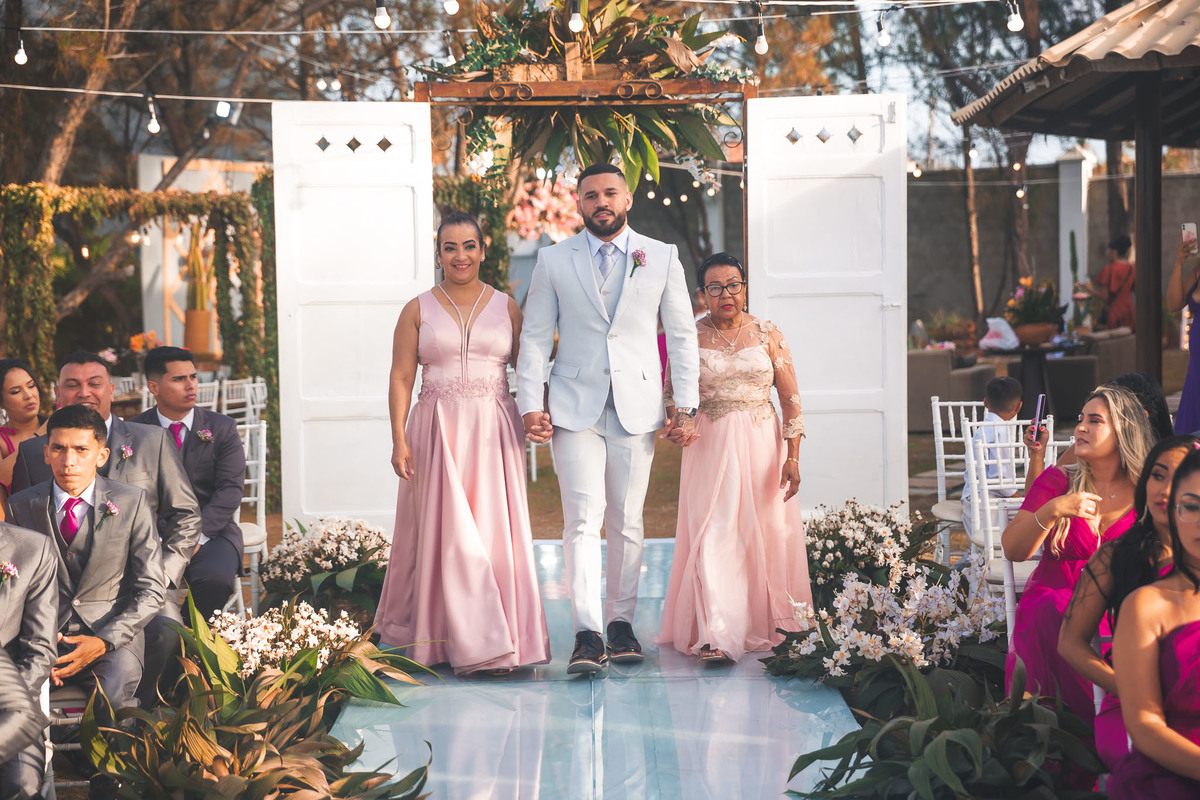 amor-casamento, Kelly e Alexandre-pôr do sol, Lounge Conceito-praia de Iparana, fotografia de casamento-amor, cumplicidade-emocionante, momento especial-troca de votos, preparativos-gestos de carinho, atmosfera mágica-intimidade, romance-felicidade