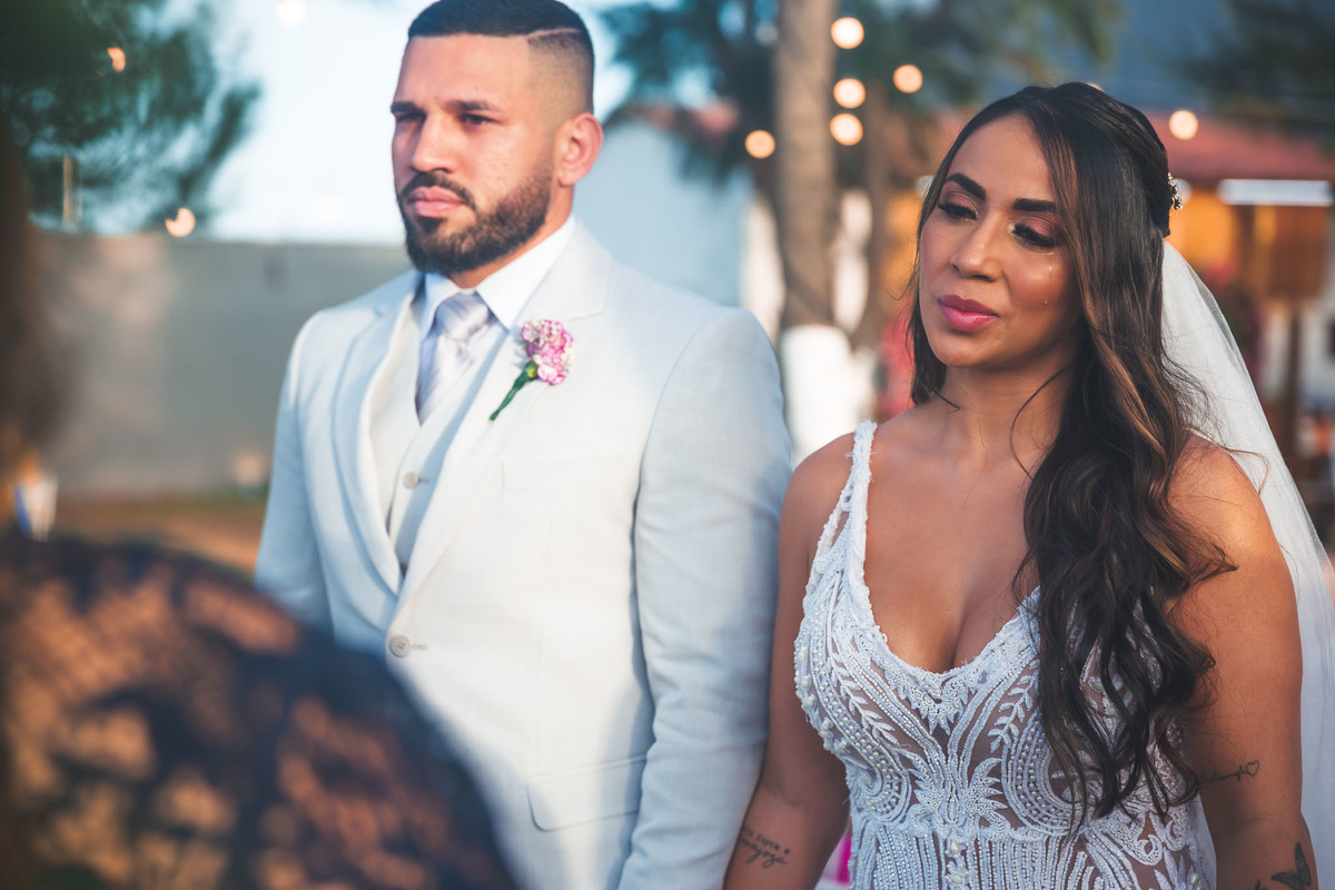 amor-casamento, Kelly e Alexandre-pôr do sol, Lounge Conceito-praia de Iparana, fotografia de casamento-amor, cumplicidade-emocionante, momento especial-troca de votos, preparativos-gestos de carinho, atmosfera mágica-intimidade, romance-felicidade