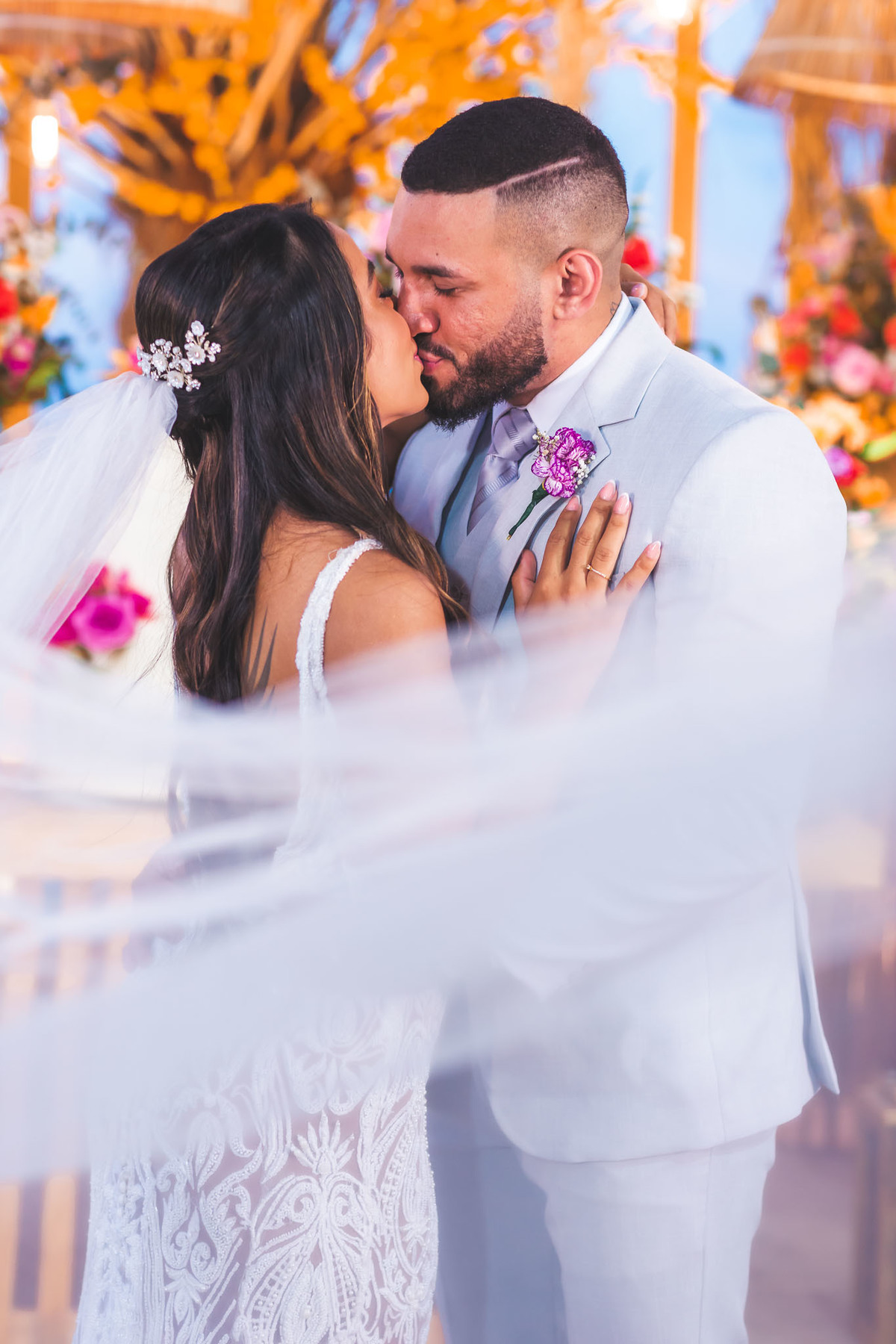 amor-casamento, Kelly e Alexandre-pôr do sol, Lounge Conceito-praia de Iparana, fotografia de casamento-amor, cumplicidade-emocionante, momento especial-troca de votos, preparativos-gestos de carinho, atmosfera mágica-intimidade, romance-felicidade