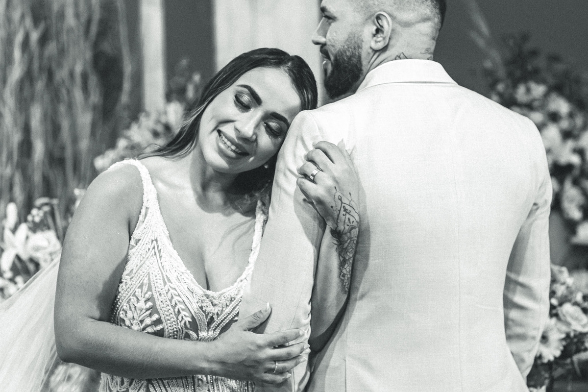 amor-casamento, Kelly e Alexandre-pôr do sol, Lounge Conceito-praia de Iparana, fotografia de casamento-amor, cumplicidade-emocionante, momento especial-troca de votos, preparativos-gestos de carinho, atmosfera mágica-intimidade, romance-felicidade