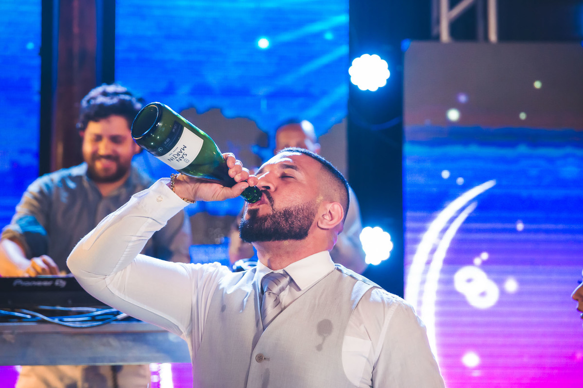 amor-casamento, Kelly e Alexandre-pôr do sol, Lounge Conceito-praia de Iparana, fotografia de casamento-amor, cumplicidade-emocionante, momento especial-troca de votos, preparativos-gestos de carinho, atmosfera mágica-intimidade, romance-felicidade