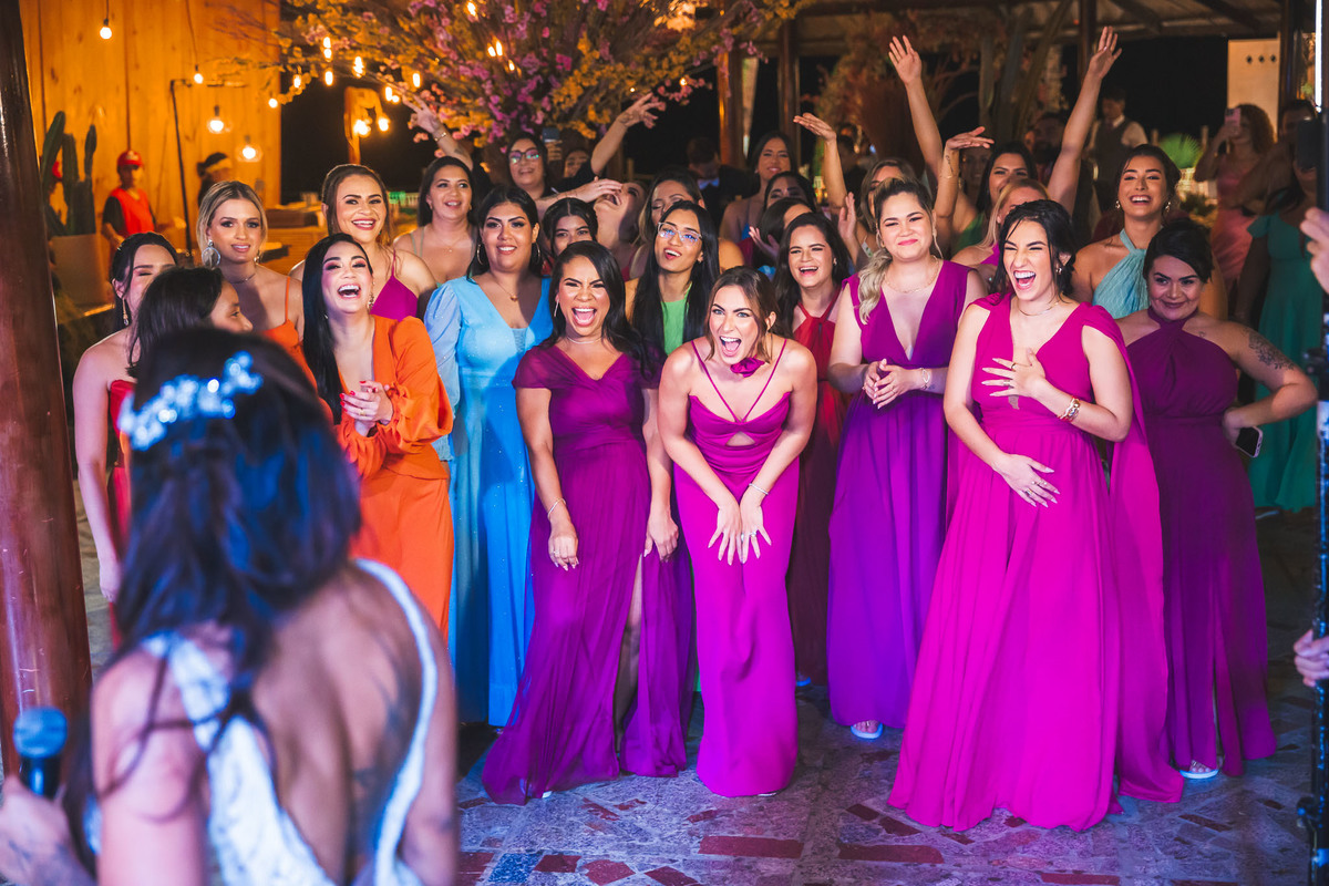 amor-casamento, Kelly e Alexandre-pôr do sol, Lounge Conceito-praia de Iparana, fotografia de casamento-amor, cumplicidade-emocionante, momento especial-troca de votos, preparativos-gestos de carinho, atmosfera mágica-intimidade, romance-felicidade